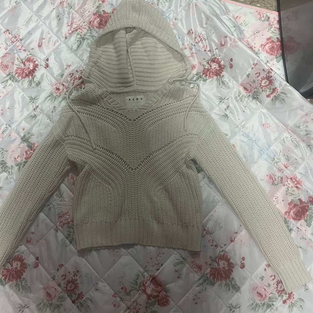 cream aero sweater